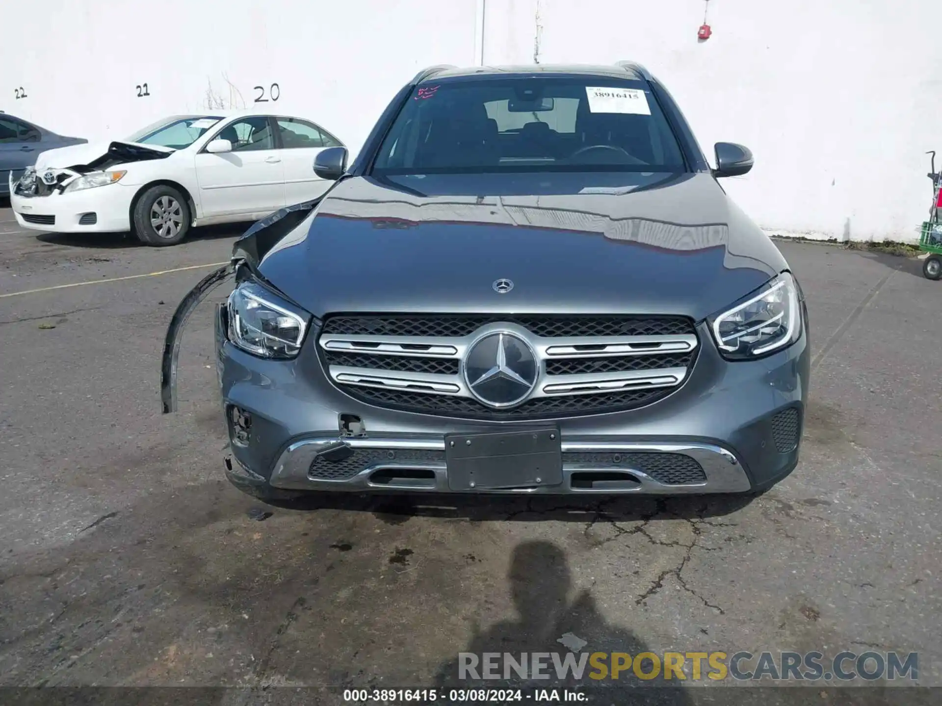 12 Photograph of a damaged car W1N0G8EB3MF907289 MERCEDES-BENZ GLC 300 2021