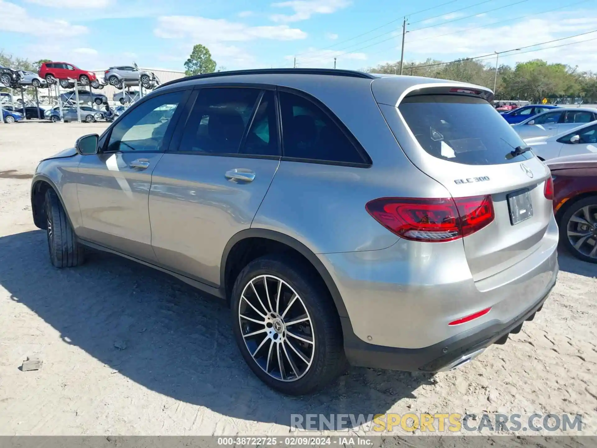 3 Photograph of a damaged car W1N0G8EB9MF916157 MERCEDES-BENZ GLC 300 2021