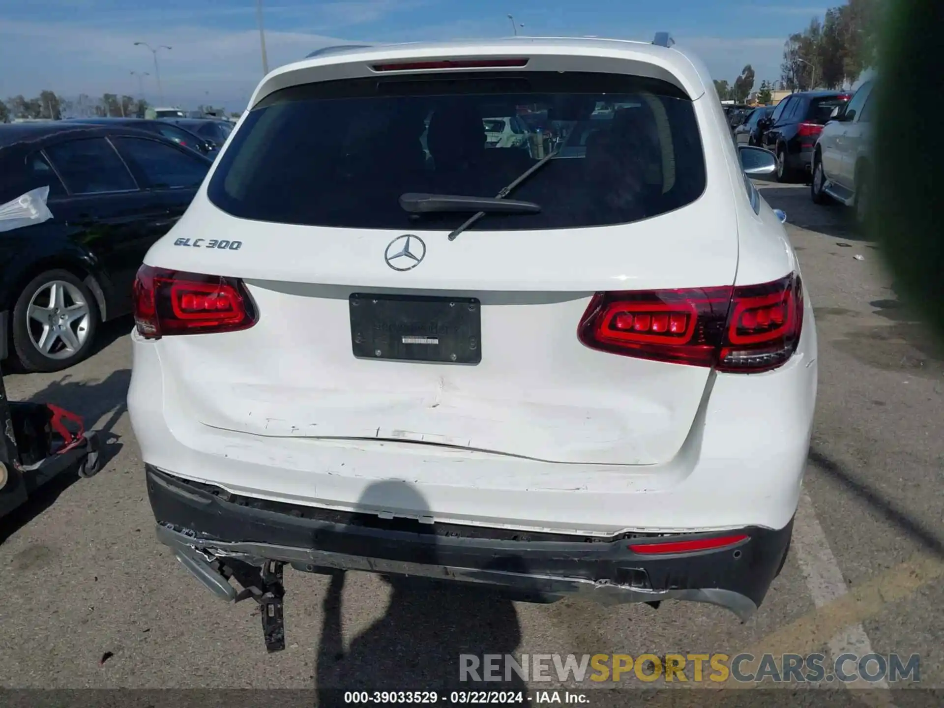 16 Photograph of a damaged car W1N0G8DB5NG036795 MERCEDES-BENZ GLC 300 2022