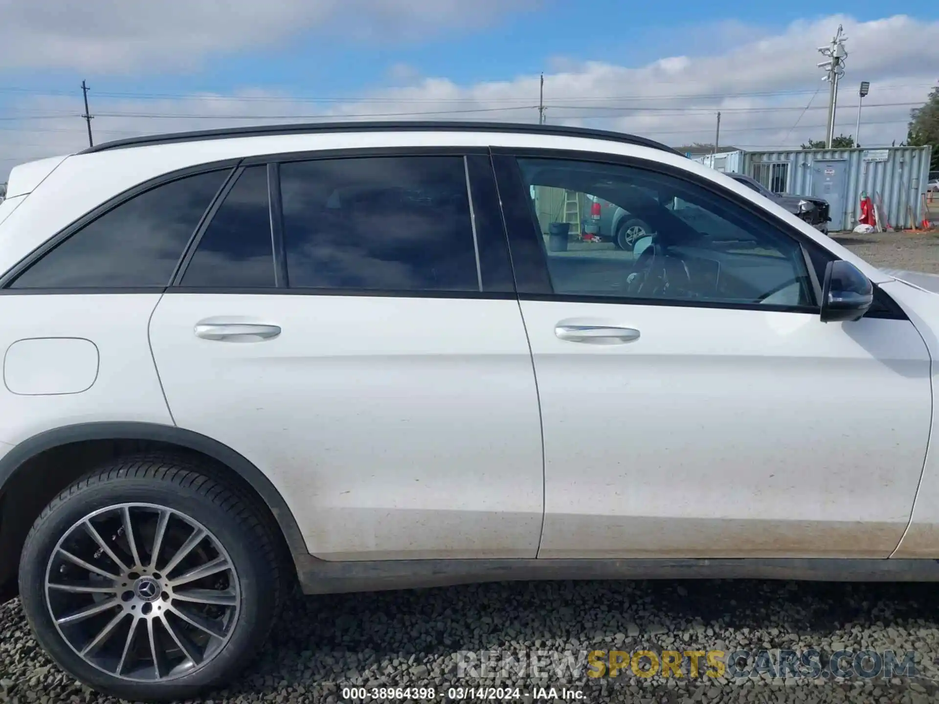 14 Photograph of a damaged car W1N0G8DB6NV398307 MERCEDES-BENZ GLC 300 2022