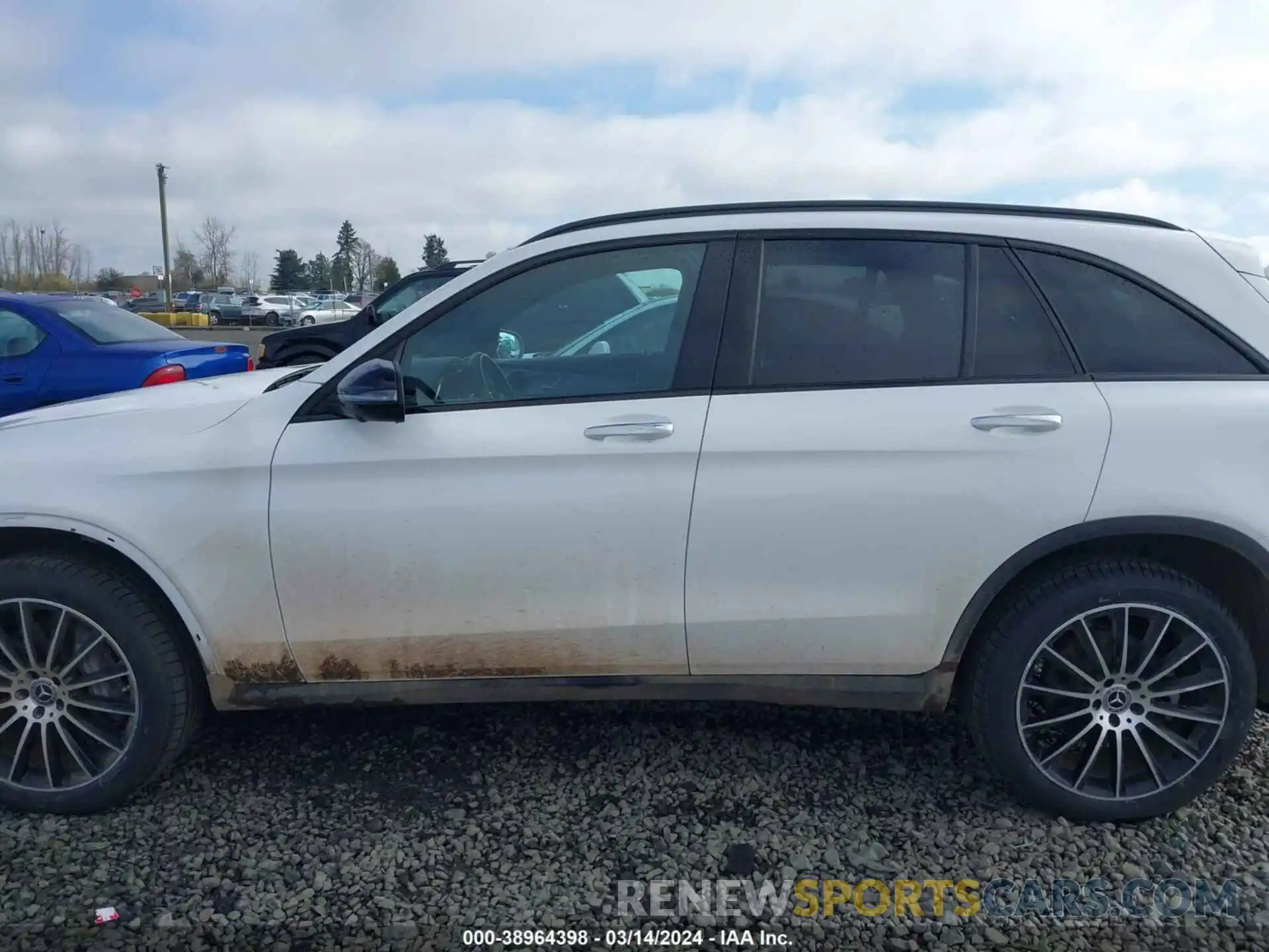 15 Photograph of a damaged car W1N0G8DB6NV398307 MERCEDES-BENZ GLC 300 2022