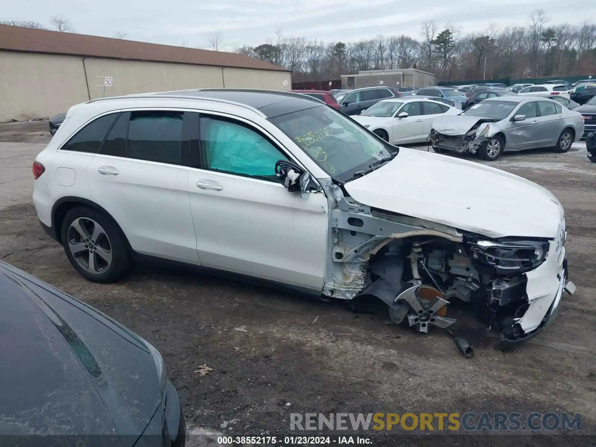 13 Photograph of a damaged car W1N0G8EB0NG114270 MERCEDES-BENZ GLC 300 2022