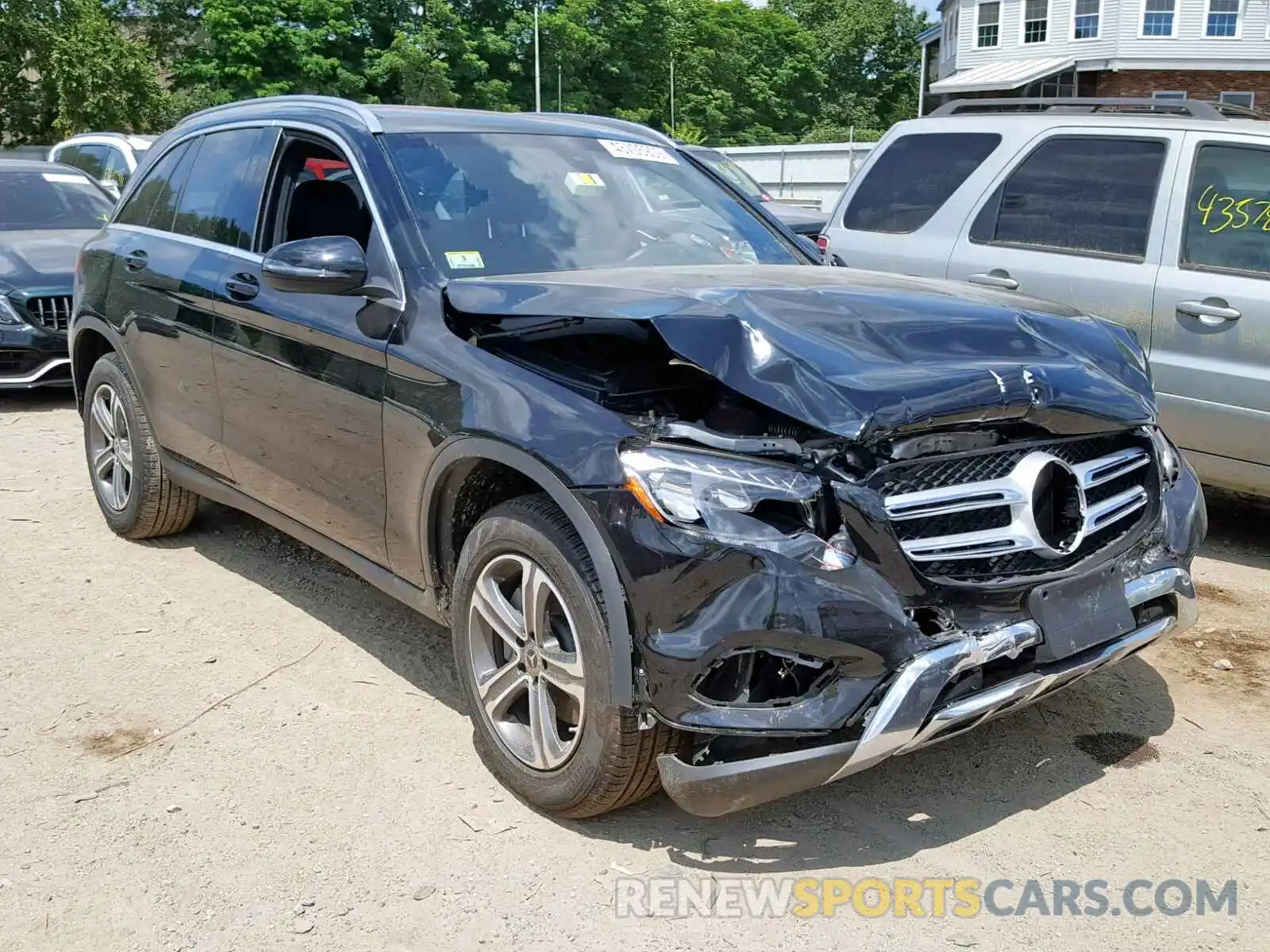 1 Photograph of a damaged car WDC0G4KB4KV169102 MERCEDES-BENZ GLC 300 4M 2019