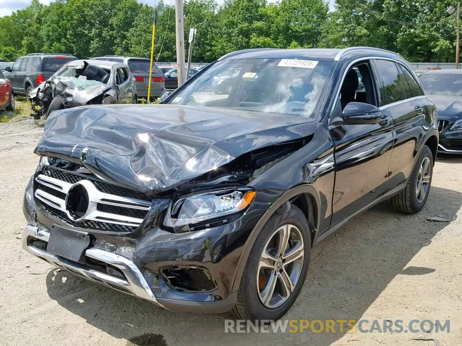 2 Photograph of a damaged car WDC0G4KB4KV169102 MERCEDES-BENZ GLC 300 4M 2019