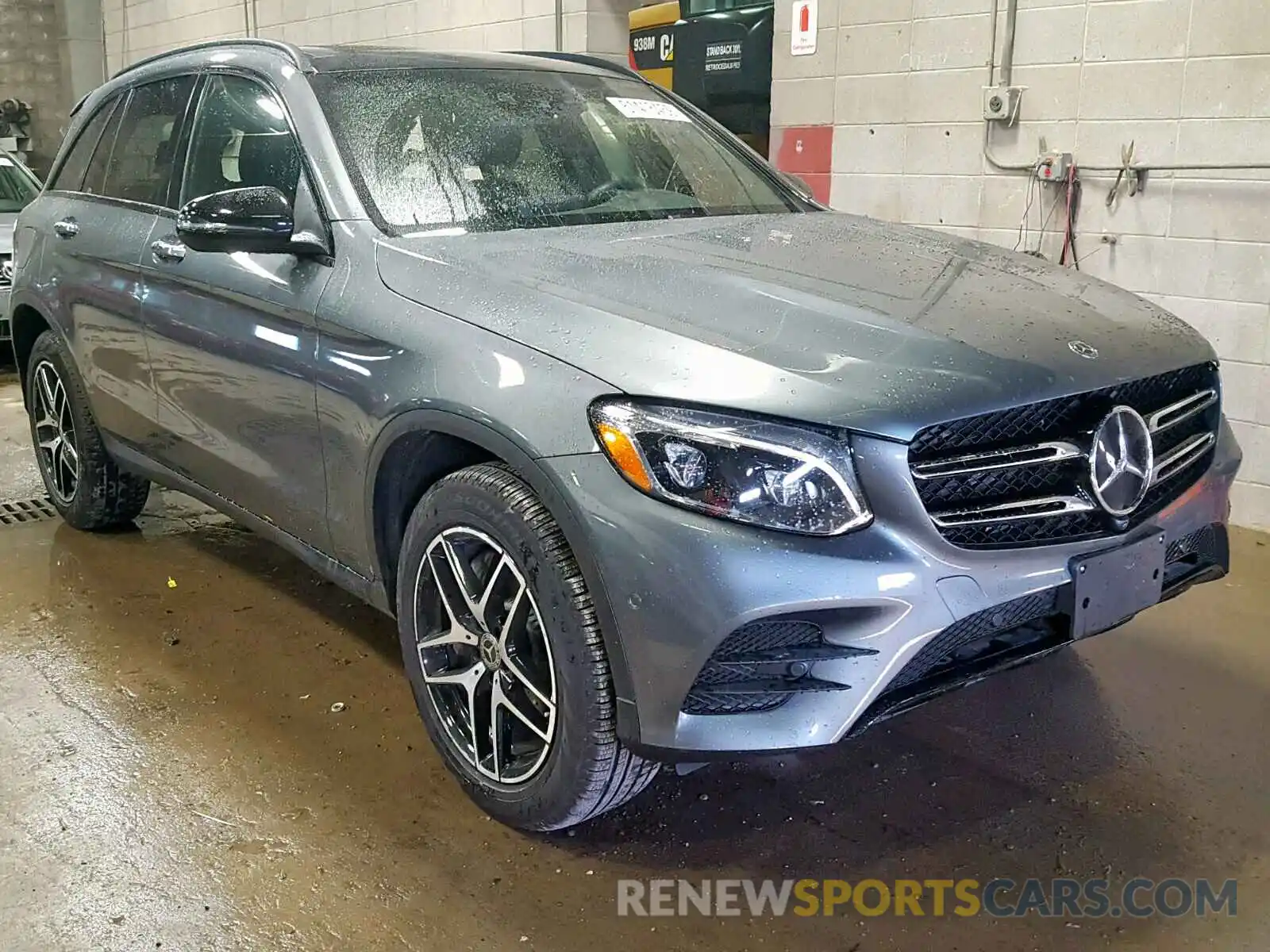 1 Photograph of a damaged car WDC0G4KB5KV174826 MERCEDES-BENZ GLC 300 4M 2019