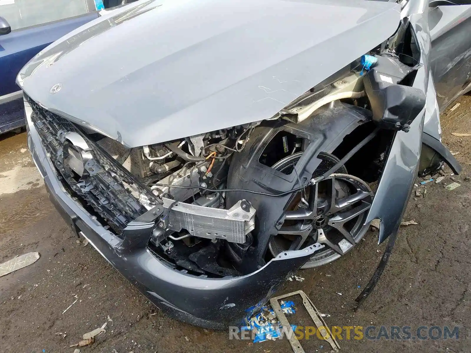 9 Photograph of a damaged car WDC0G4KB6KF593133 MERCEDES-BENZ GLC 300 4M 2019