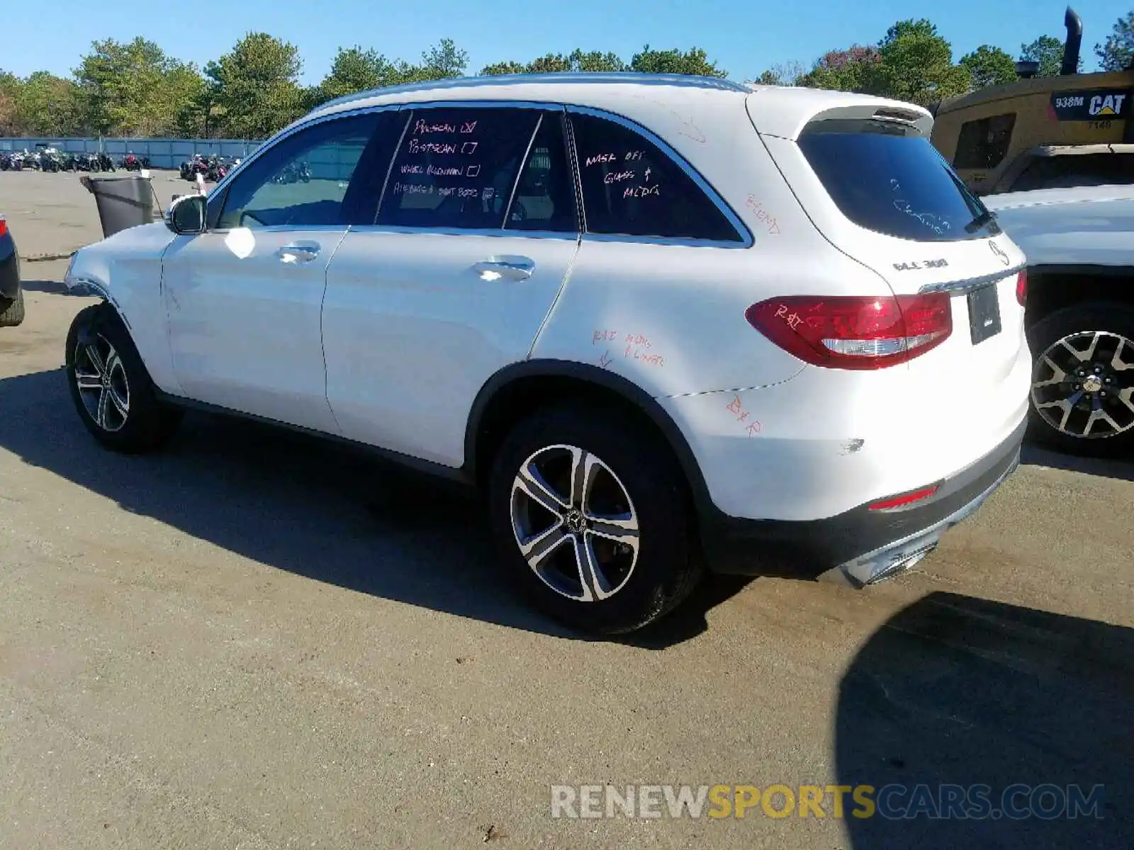 3 Photograph of a damaged car WDC0G4KB6KV155623 MERCEDES-BENZ GLC 300 4M 2019