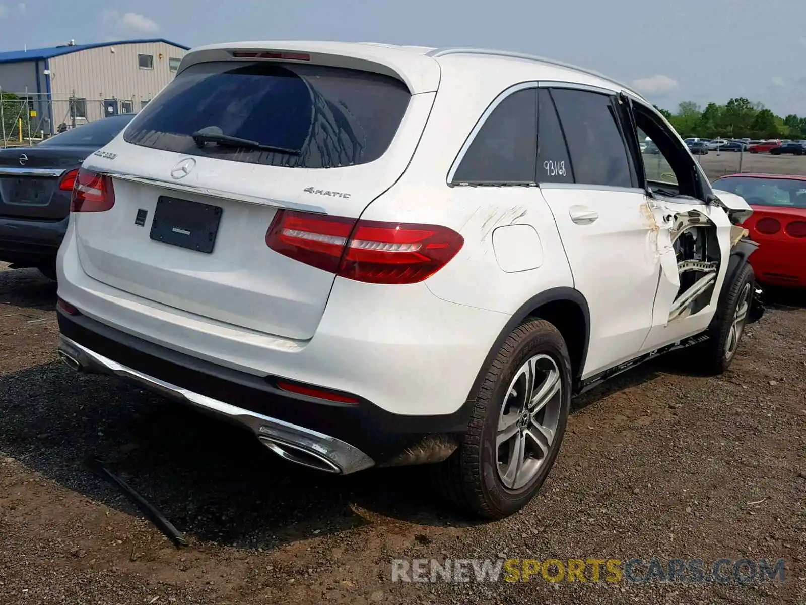 4 Photograph of a damaged car WDC0G4KB7KV151676 MERCEDES-BENZ GLC 300 4M 2019