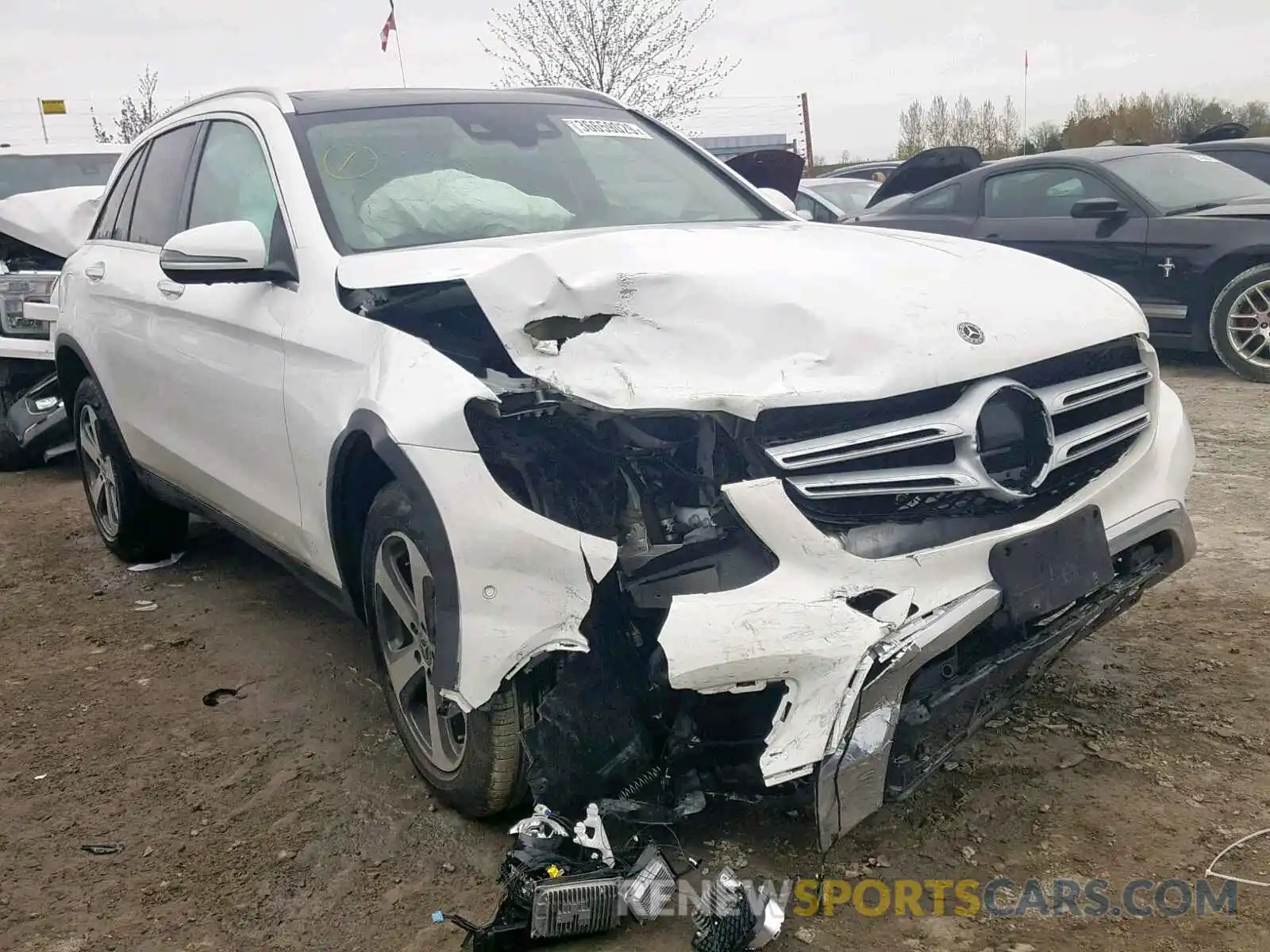 1 Photograph of a damaged car WDC0G4KB9KV144714 MERCEDES-BENZ GLC 300 4M 2019