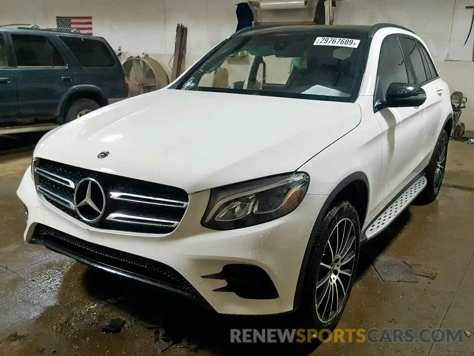 2 Photograph of a damaged car WDC0G4KBXKV148190 MERCEDES-BENZ GLC 300 4M 2019