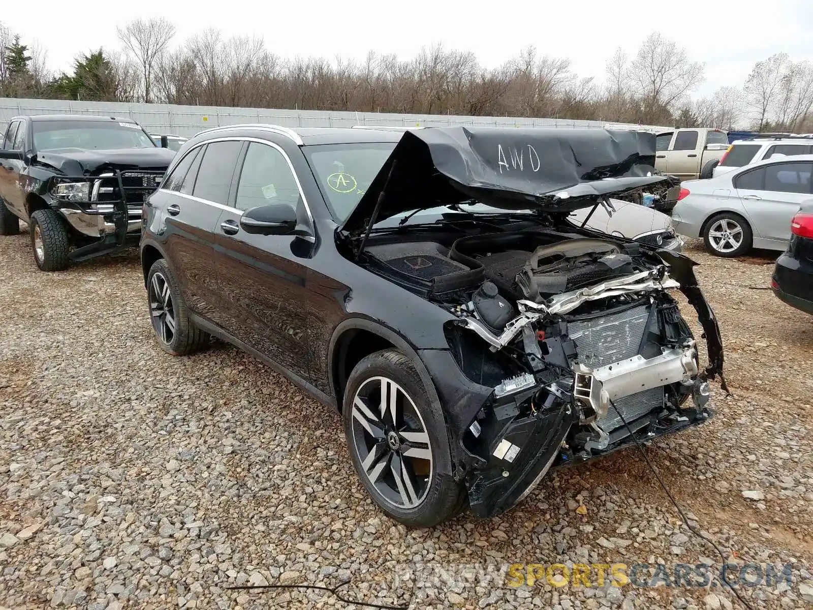 1 Photograph of a damaged car WDC0G8EB2LF701073 MERCEDES-BENZ GLC 300 4M 2020