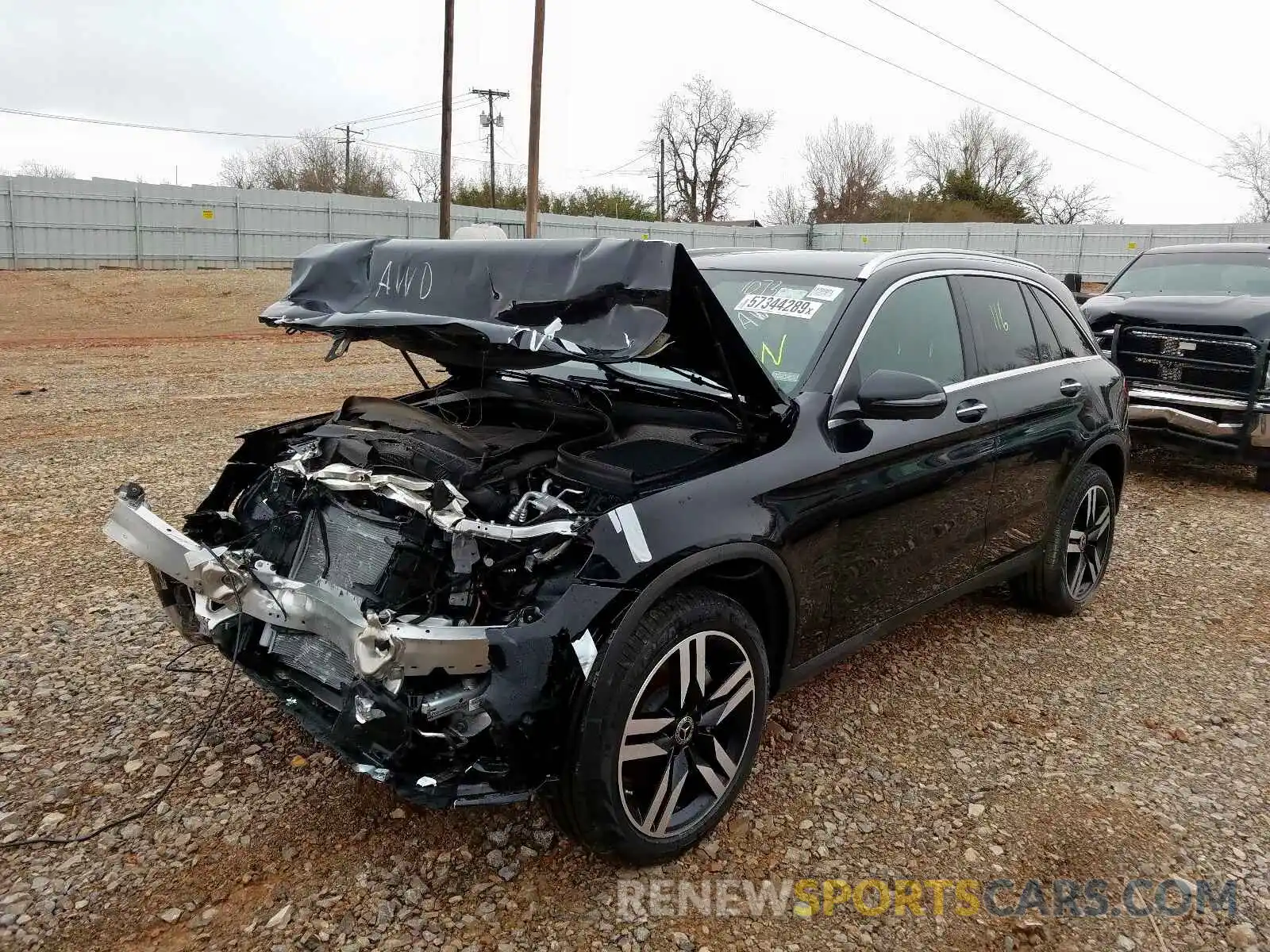 2 Photograph of a damaged car WDC0G8EB2LF701073 MERCEDES-BENZ GLC 300 4M 2020