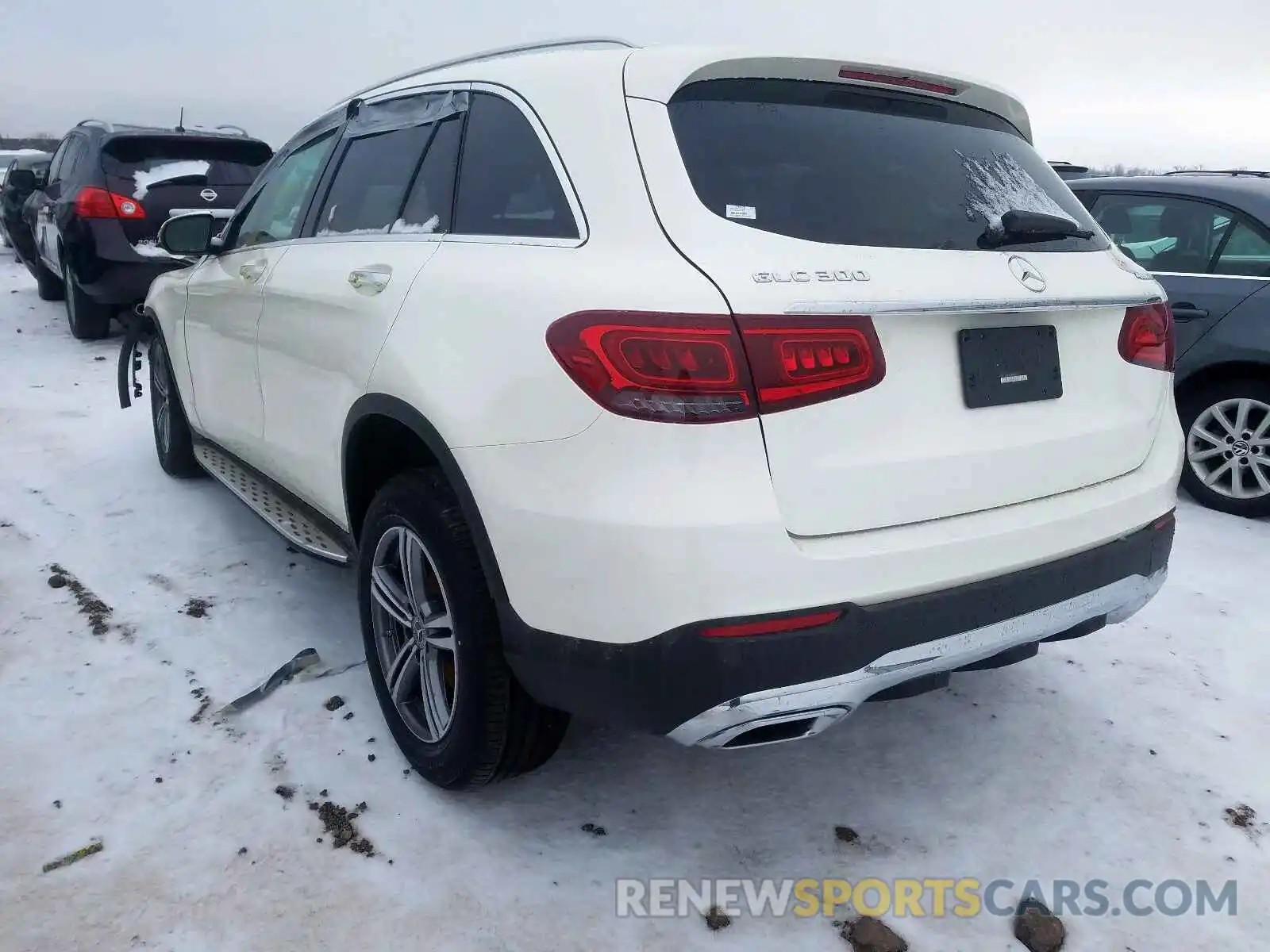 3 Photograph of a damaged car WDC0G8EB3LF690682 MERCEDES-BENZ GLC 300 4M 2020