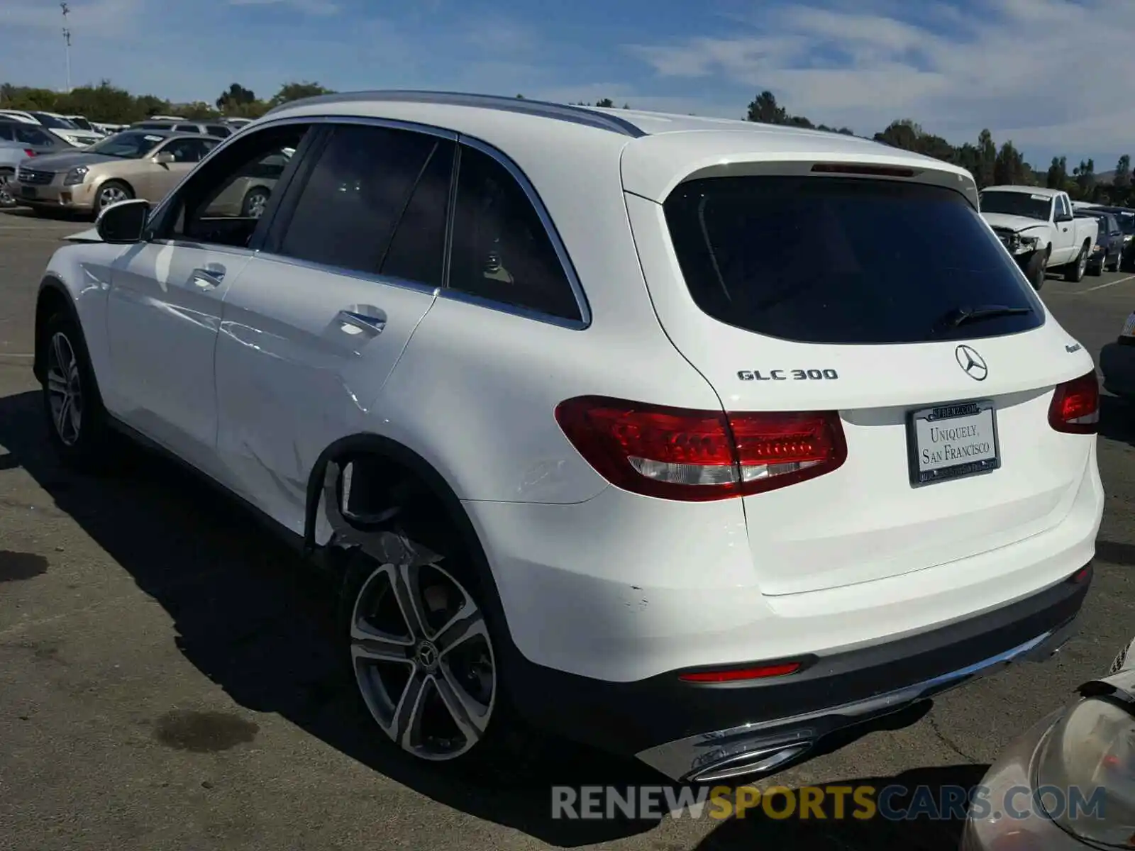 3 Photograph of a damaged car WDC0G4KB0KV124559 MERCEDES-BENZ GLC 300 4MATIC 2019