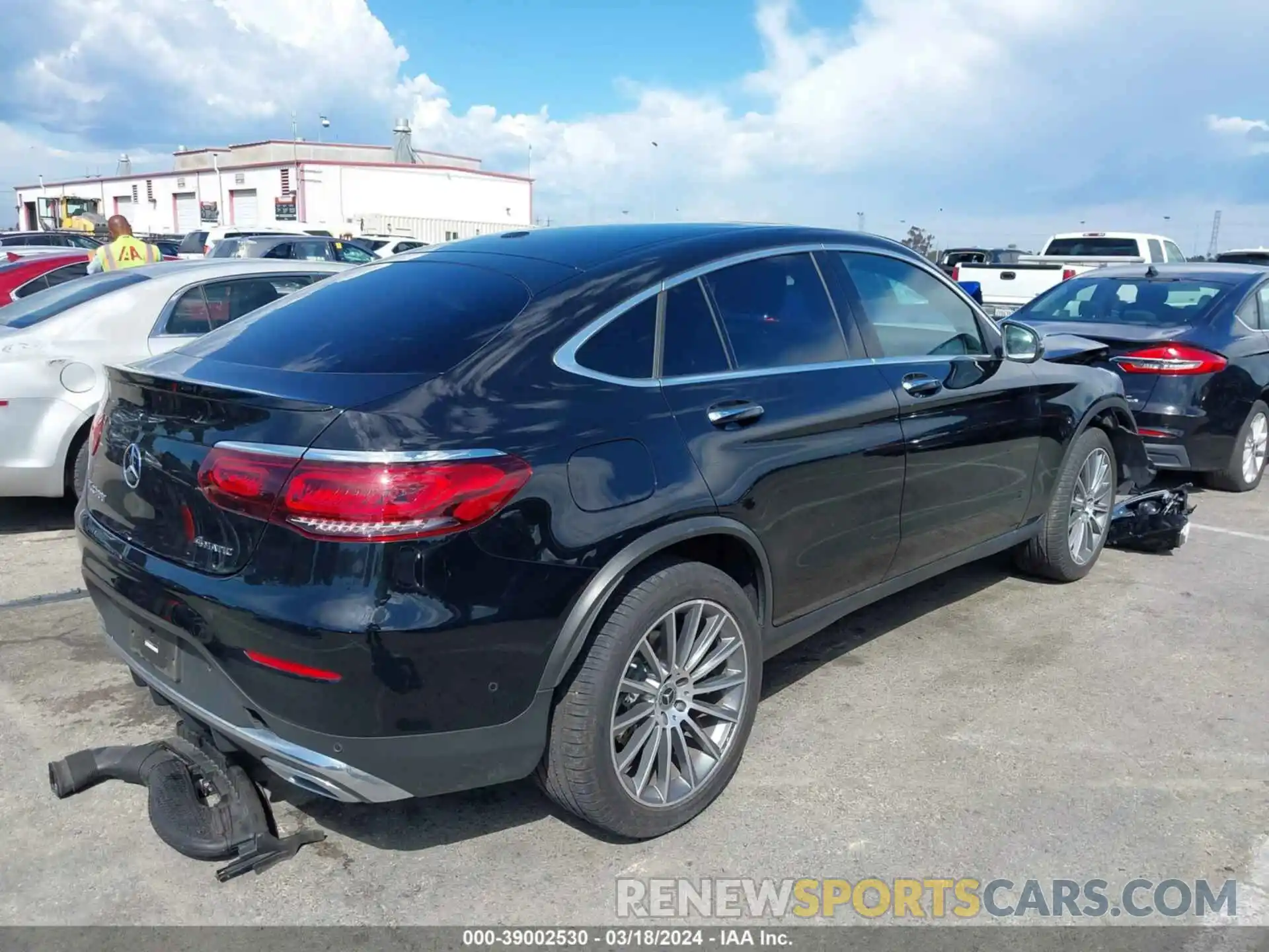 4 Photograph of a damaged car W1N0J8EB4LF823840 MERCEDES-BENZ GLC 300 COUPE 2020