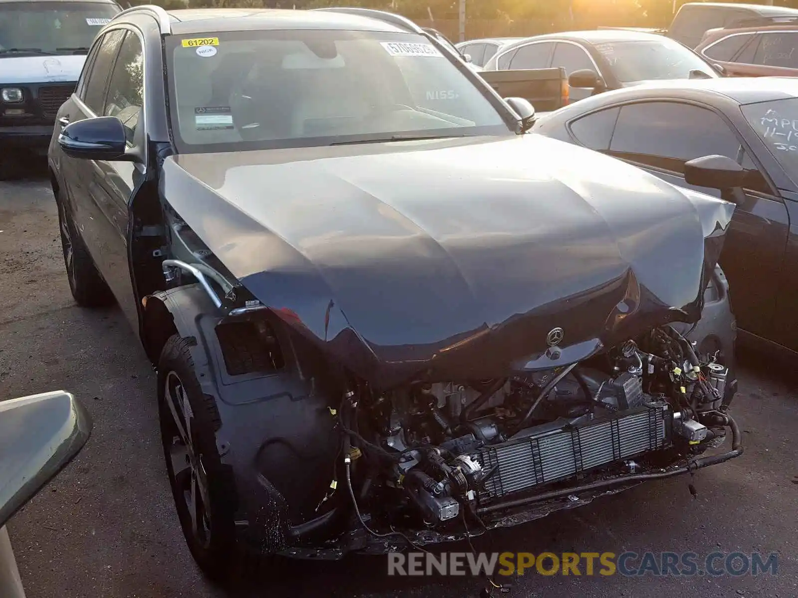 1 Photograph of a damaged car WDC0G5EB4KF601649 MERCEDES-BENZ GLC 350E 2019