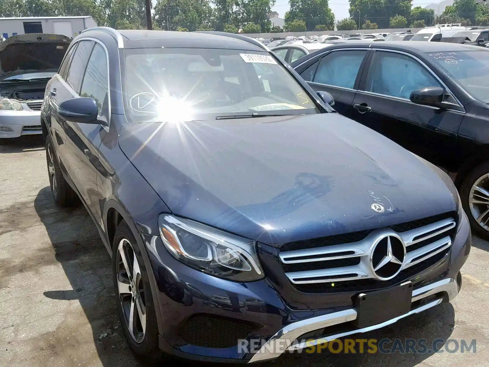 1 Photograph of a damaged car WDC0G5EB8KF573385 MERCEDES-BENZ GLC 350E 2019