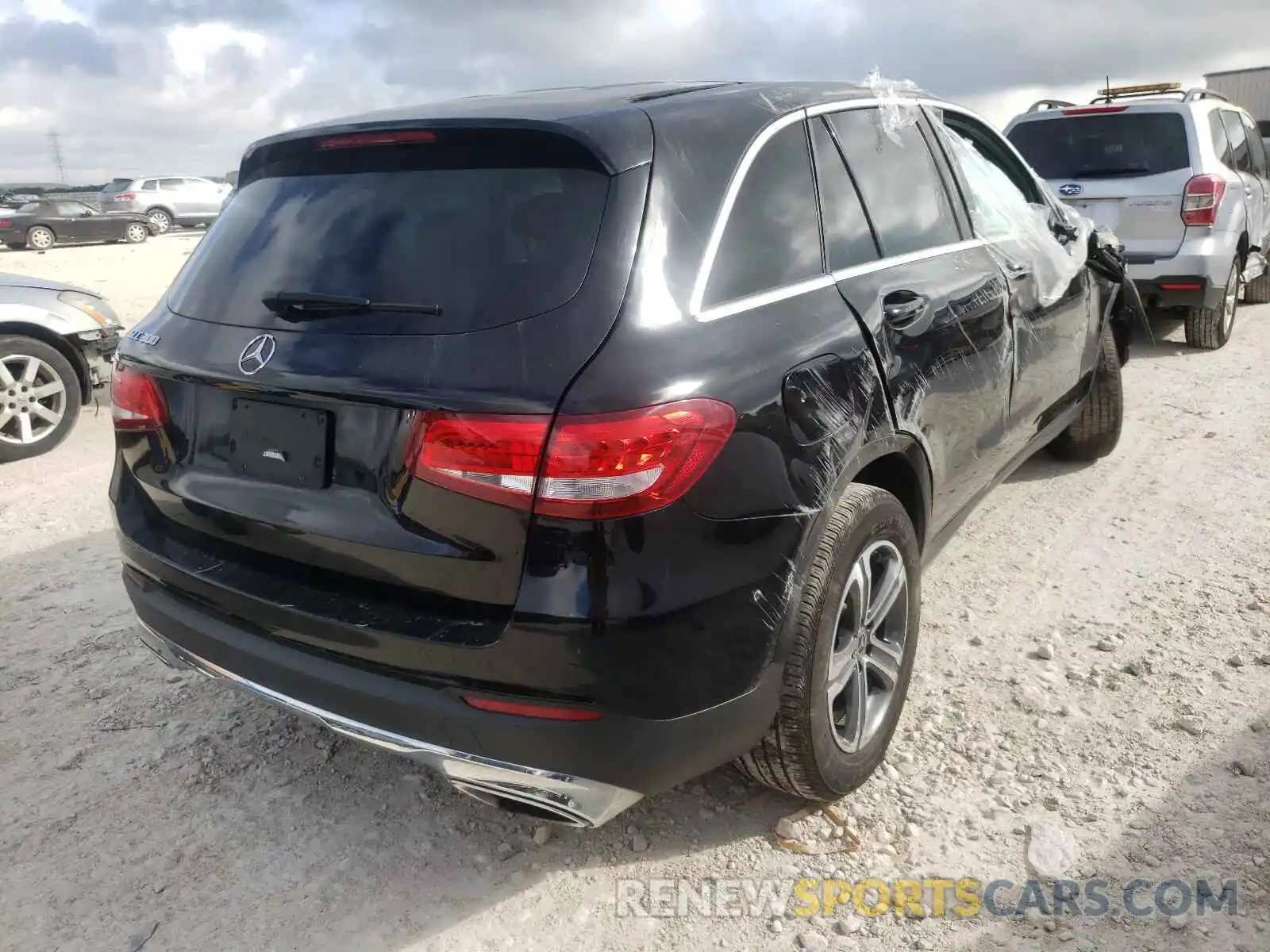 4 Фотография поврежденного автомобиля WDC0G4JB0KF485513 MERCEDES-BENZ GLC-CLASS 2019