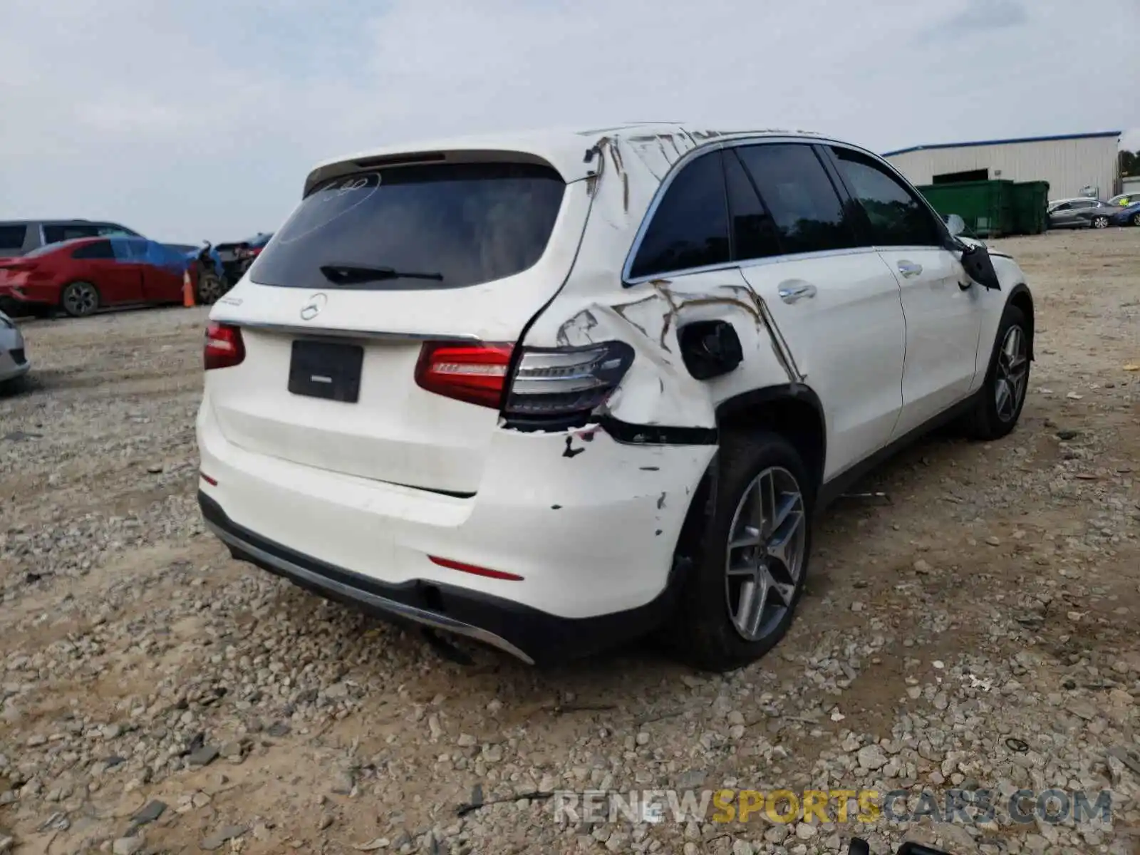 4 Photograph of a damaged car WDC0G4JB0KV137569 MERCEDES-BENZ GLC-CLASS 2019