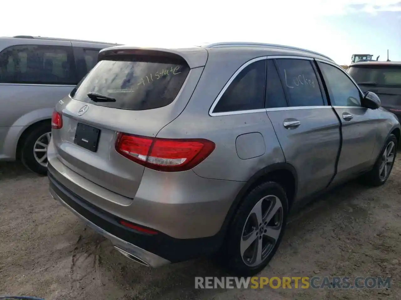 4 Photograph of a damaged car WDC0G4JB0KV159037 MERCEDES-BENZ GLC-CLASS 2019