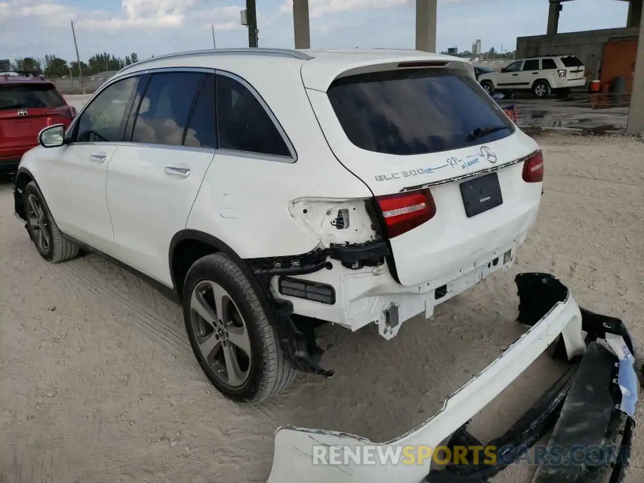 3 Photograph of a damaged car WDC0G4JB0KV159636 MERCEDES-BENZ GLC-CLASS 2019