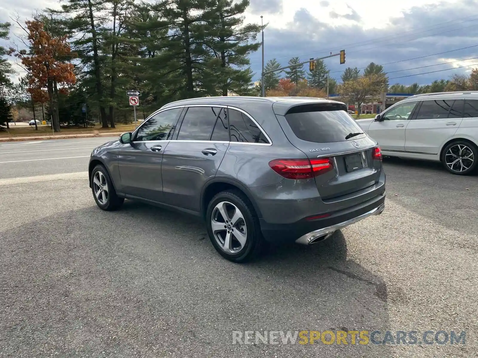 4 Photograph of a damaged car WDC0G4JB1K1000423 MERCEDES-BENZ GLC-CLASS 2019