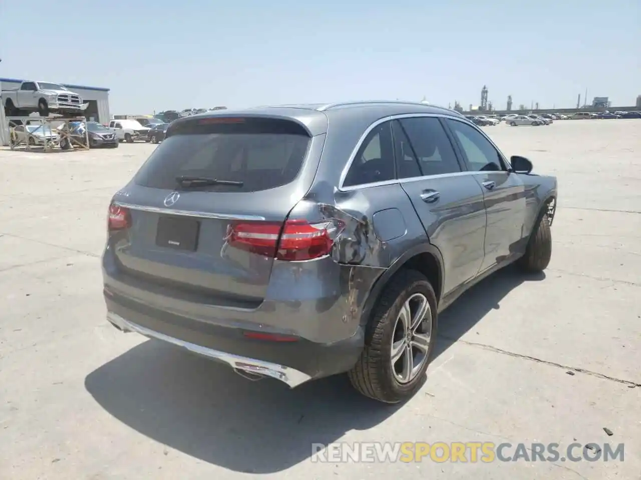 4 Photograph of a damaged car WDC0G4JB1K1001068 MERCEDES-BENZ GLC-CLASS 2019