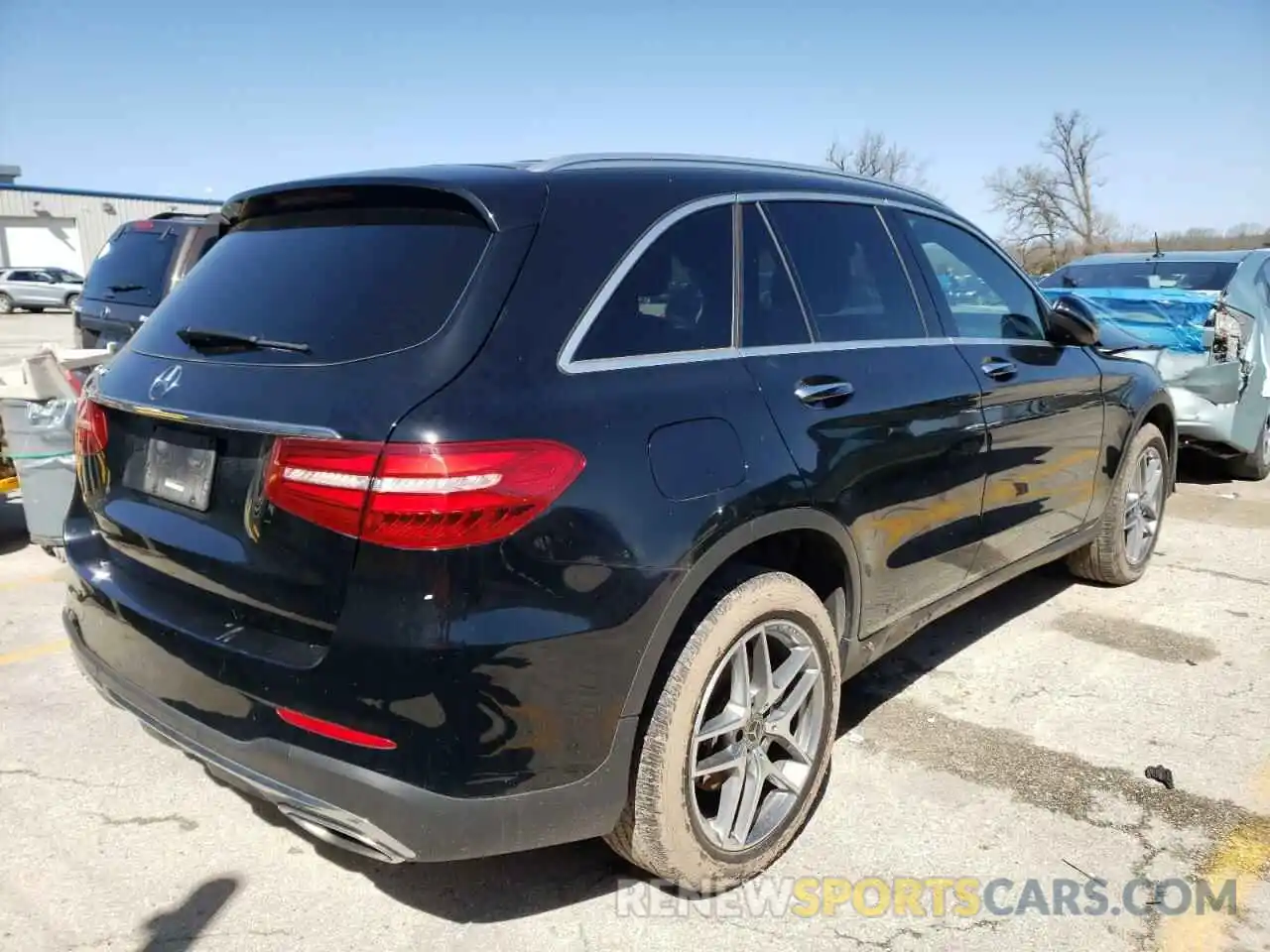 4 Фотография поврежденного автомобиля WDC0G4JB1K1001927 MERCEDES-BENZ GLC-CLASS 2019