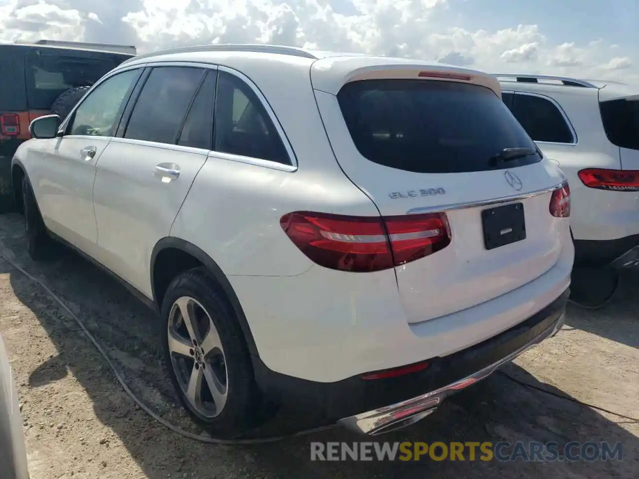 3 Photograph of a damaged car WDC0G4JB1KF569727 MERCEDES-BENZ GLC-CLASS 2019