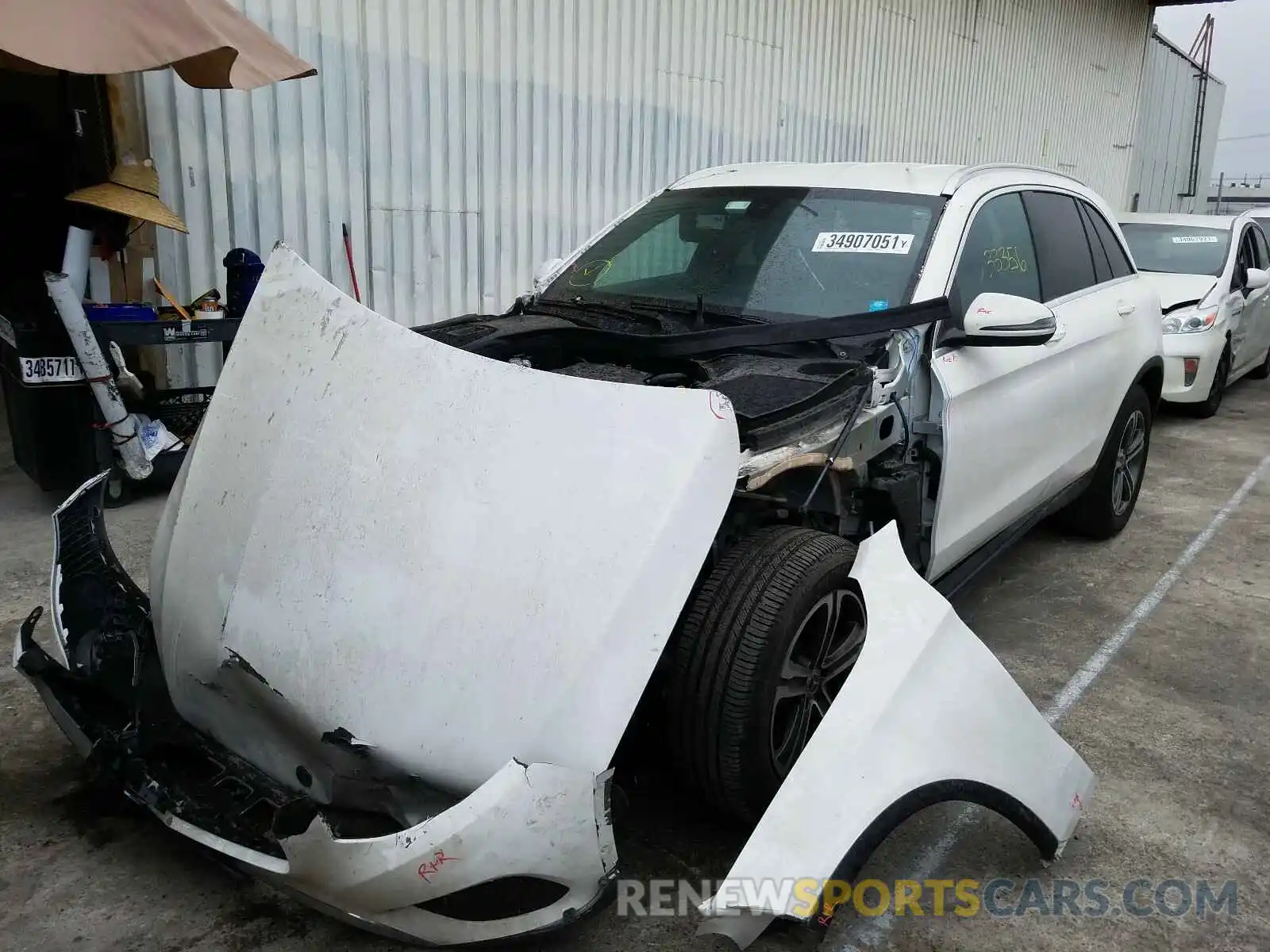 2 Photograph of a damaged car WDC0G4JB1KF592585 MERCEDES-BENZ GLC-CLASS 2019