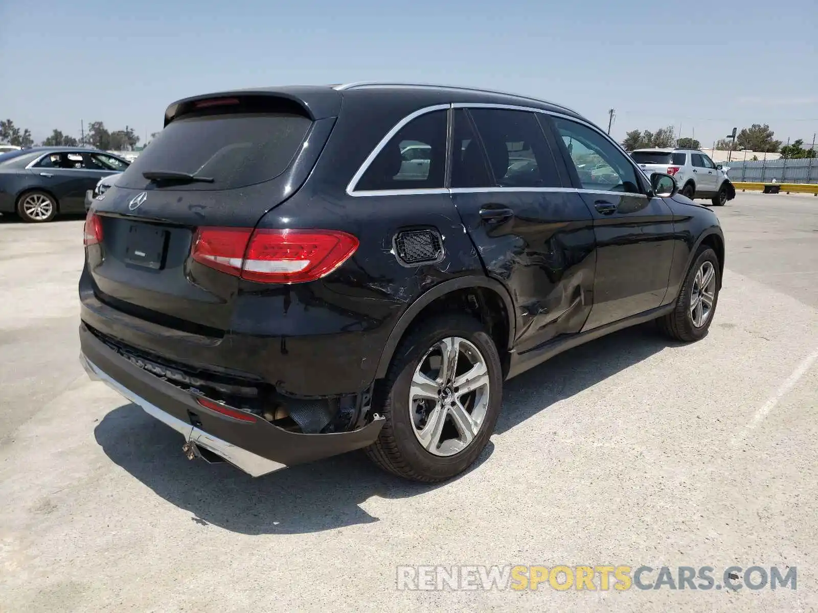 4 Photograph of a damaged car WDC0G4JB1KF638402 MERCEDES-BENZ GLC-CLASS 2019