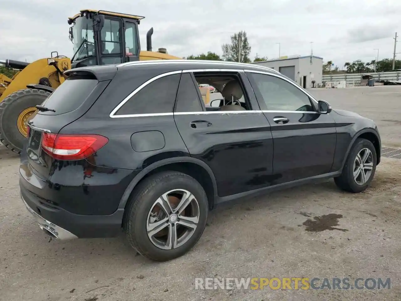 3 Photograph of a damaged car WDC0G4JB1KV131554 MERCEDES-BENZ GLC-CLASS 2019