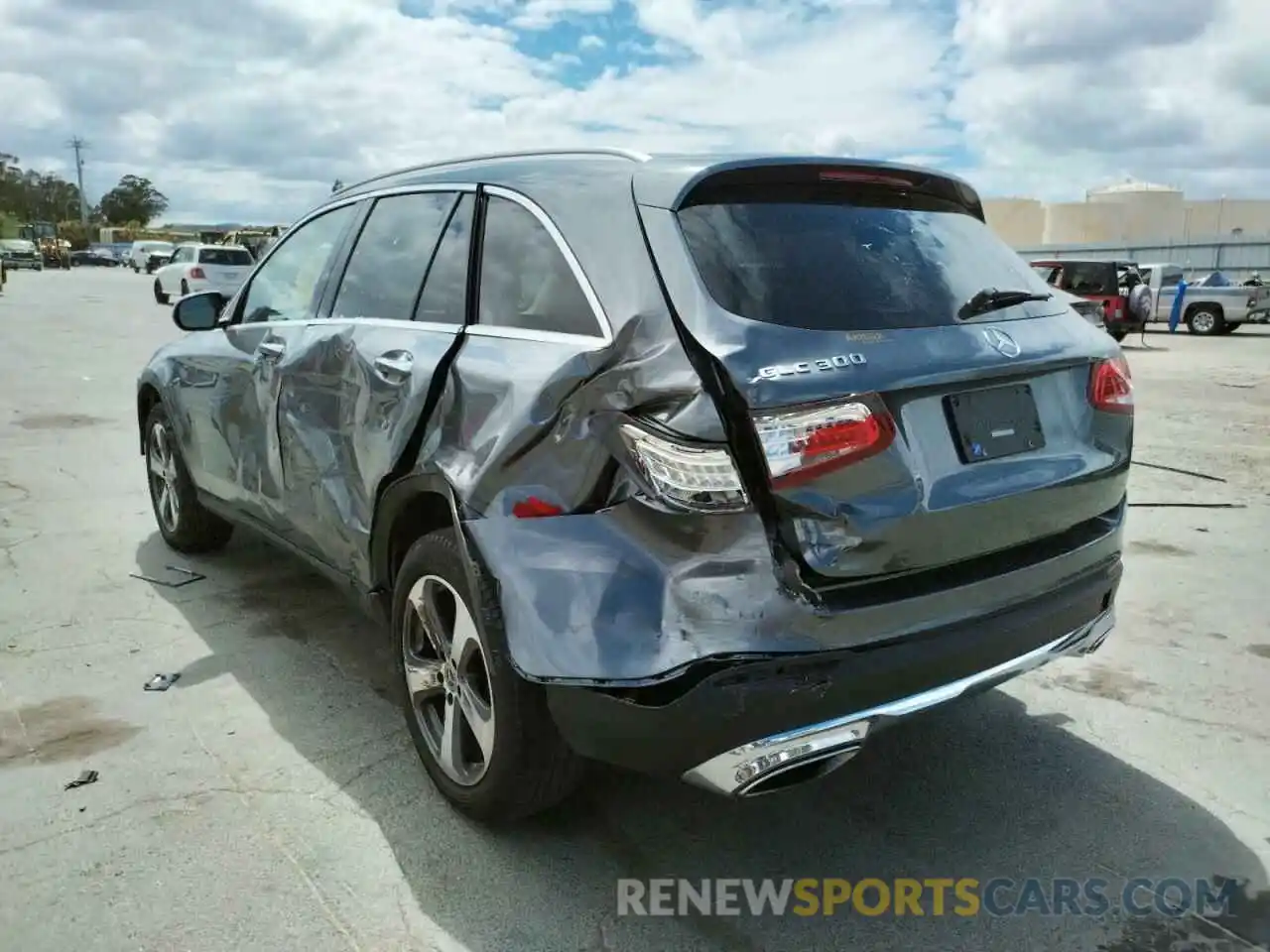 3 Photograph of a damaged car WDC0G4JB1KV131618 MERCEDES-BENZ GLC-CLASS 2019