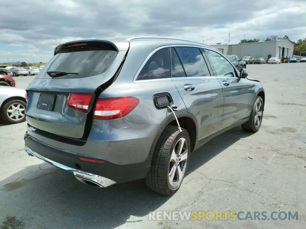 4 Photograph of a damaged car WDC0G4JB1KV131618 MERCEDES-BENZ GLC-CLASS 2019