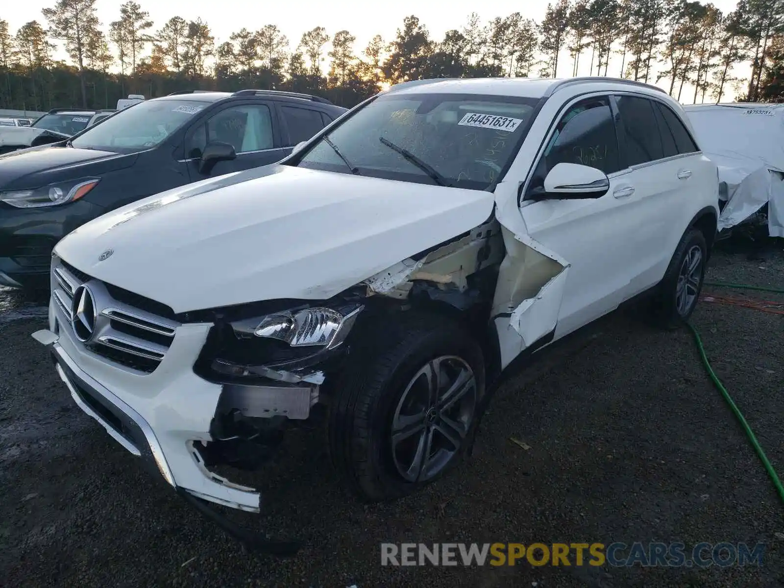 2 Photograph of a damaged car WDC0G4JB1KV139766 MERCEDES-BENZ GLC-CLASS 2019