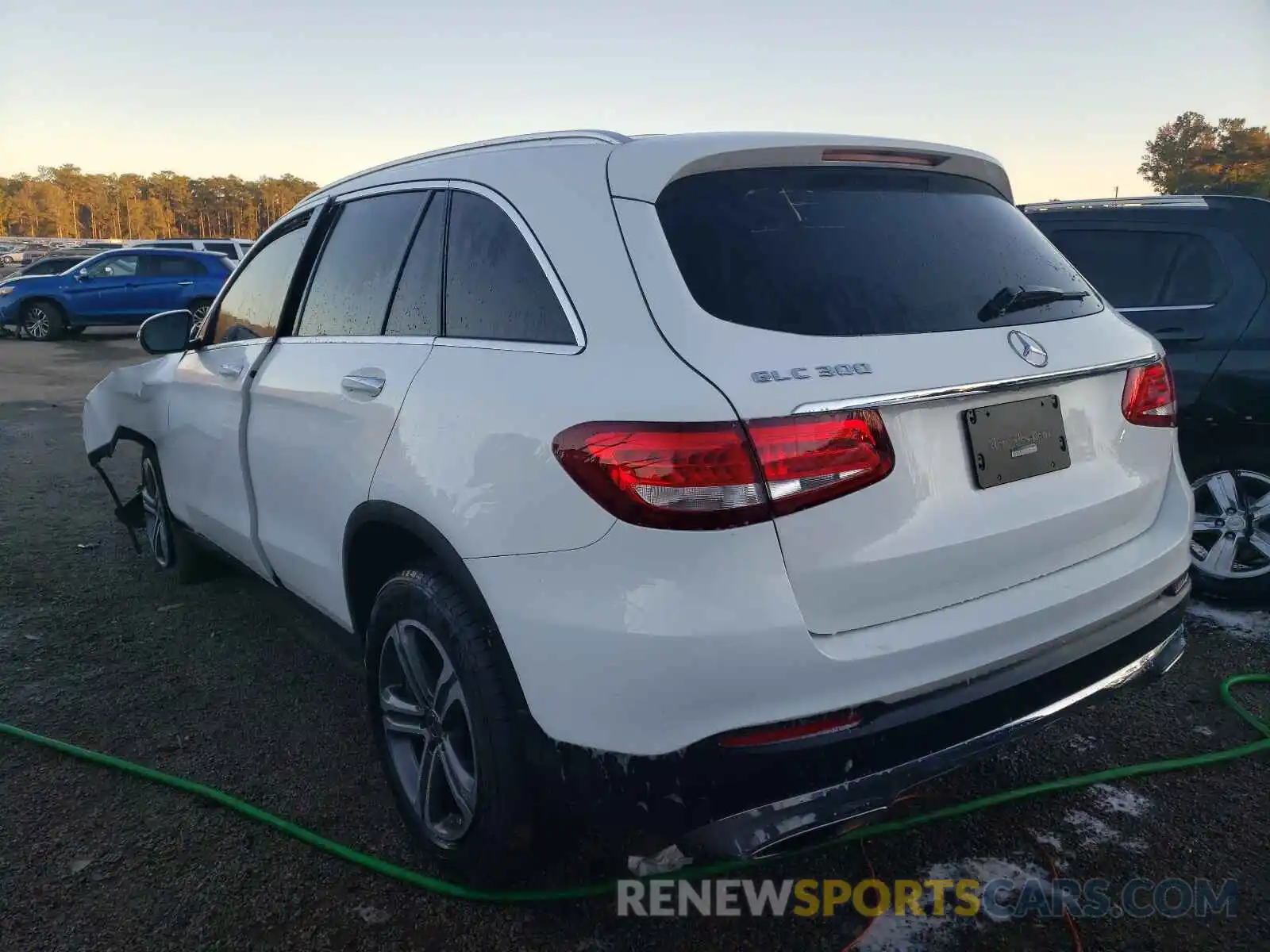 3 Photograph of a damaged car WDC0G4JB1KV139766 MERCEDES-BENZ GLC-CLASS 2019