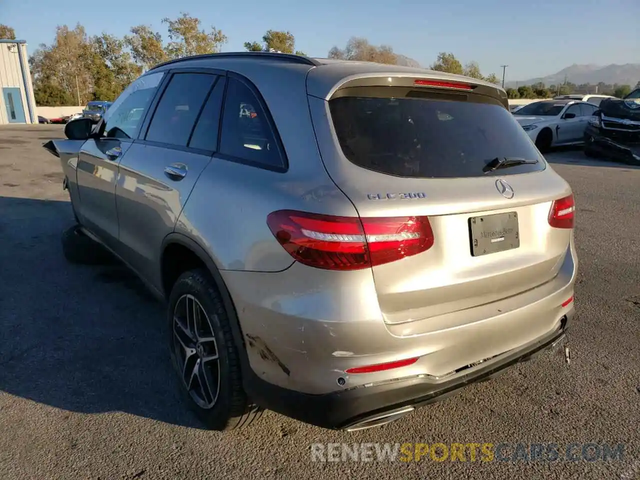 3 Photograph of a damaged car WDC0G4JB1KV151710 MERCEDES-BENZ GLC-CLASS 2019