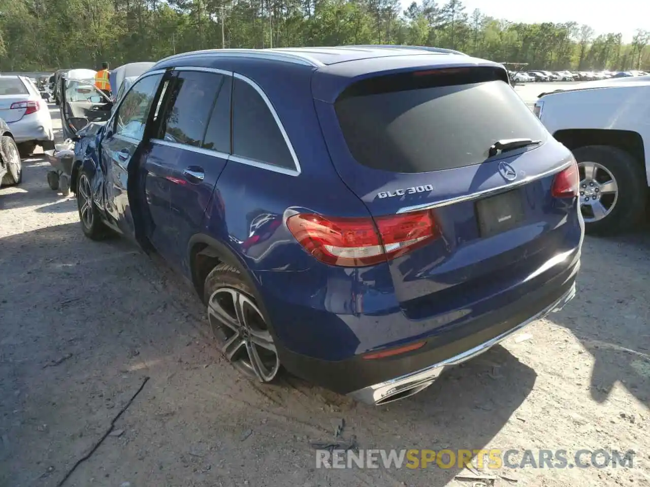 3 Photograph of a damaged car WDC0G4JB2KF574161 MERCEDES-BENZ GLC-CLASS 2019