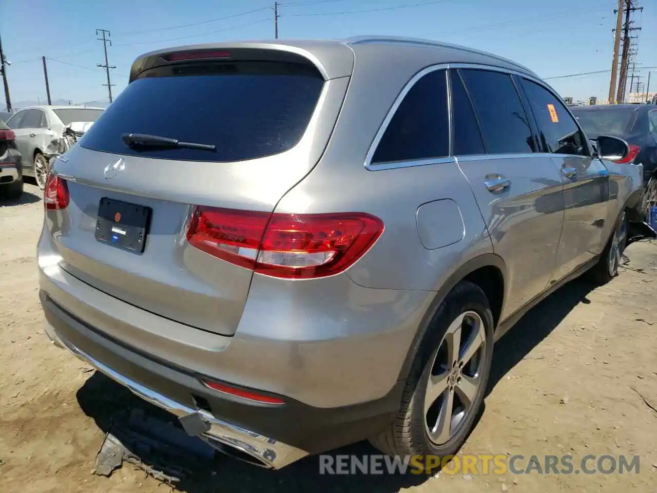 4 Photograph of a damaged car WDC0G4JB2KV127867 MERCEDES-BENZ GLC-CLASS 2019