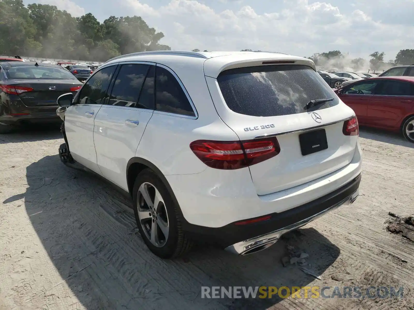 3 Photograph of a damaged car WDC0G4JB3KF509626 MERCEDES-BENZ GLC-CLASS 2019