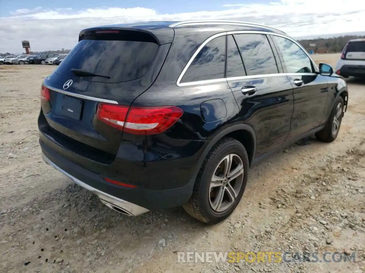 4 Photograph of a damaged car WDC0G4JB3KV163941 MERCEDES-BENZ GLC-CLASS 2019