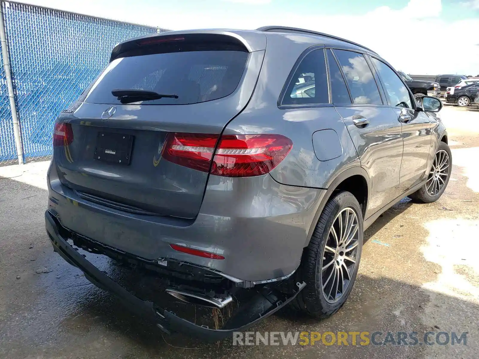 4 Photograph of a damaged car WDC0G4JB4KF605801 MERCEDES-BENZ GLC-CLASS 2019