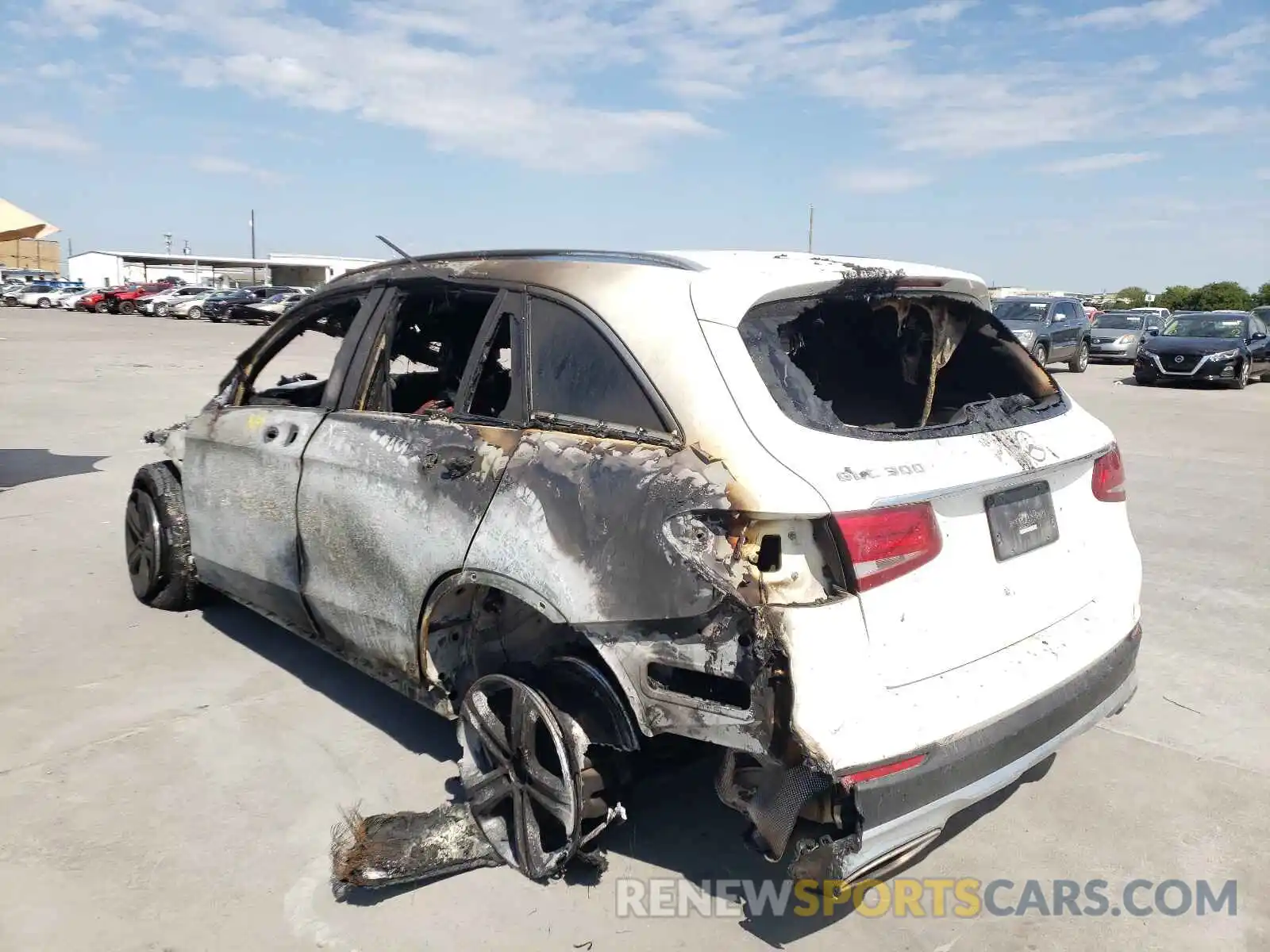 3 Photograph of a damaged car WDC0G4JB4KV137154 MERCEDES-BENZ GLC-CLASS 2019