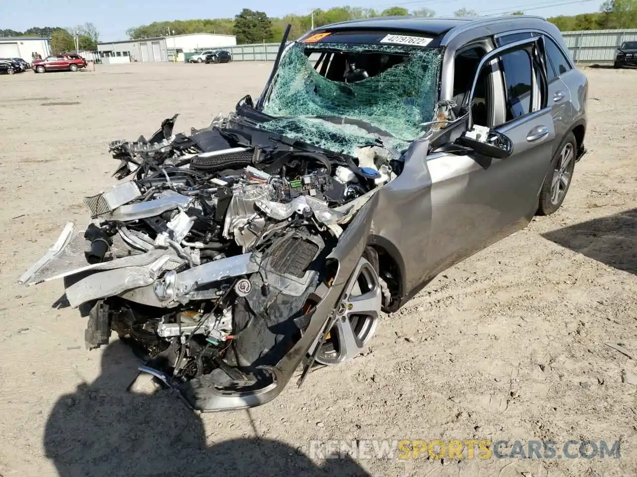 2 Photograph of a damaged car WDC0G4JB4KV170266 MERCEDES-BENZ GLC-CLASS 2019