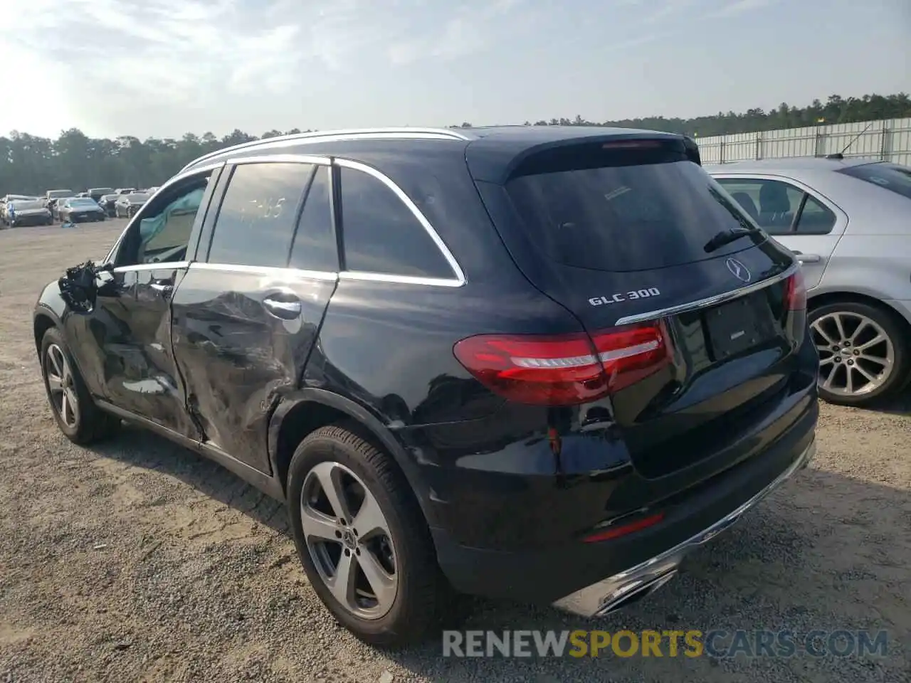 3 Photograph of a damaged car WDC0G4JB4KV193353 MERCEDES-BENZ GLC-CLASS 2019