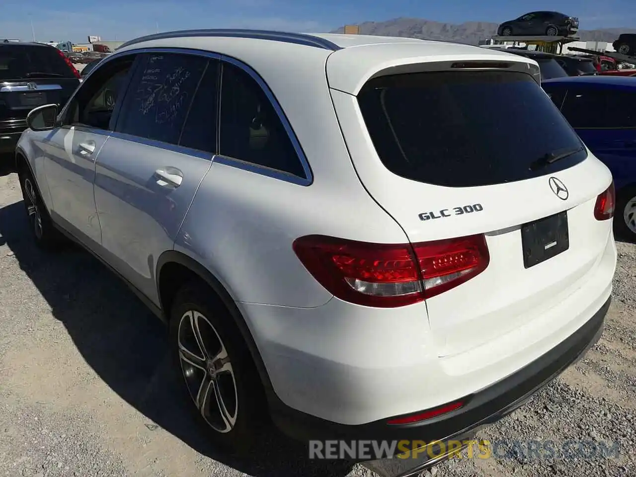 3 Photograph of a damaged car WDC0G4JB5KF594498 MERCEDES-BENZ GLC-CLASS 2019