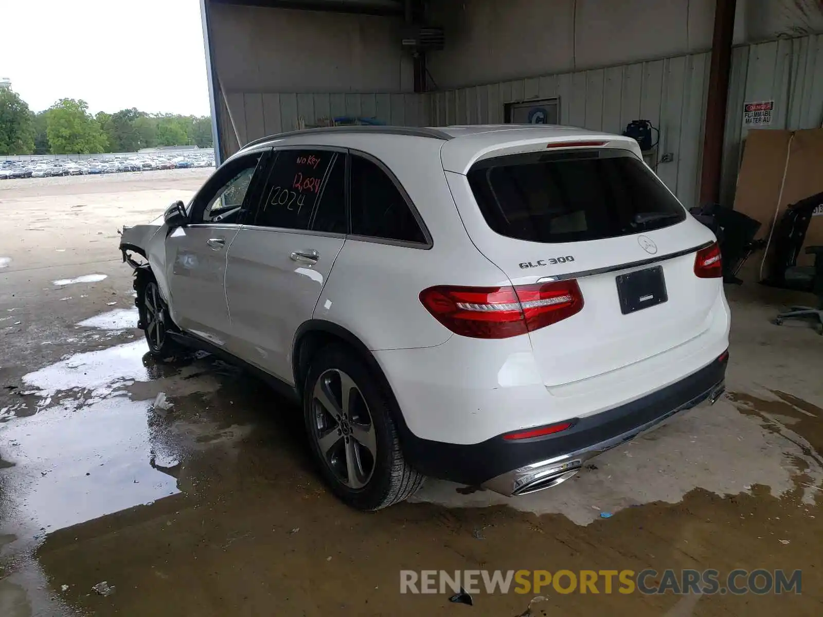 3 Photograph of a damaged car WDC0G4JB5KF609467 MERCEDES-BENZ GLC-CLASS 2019