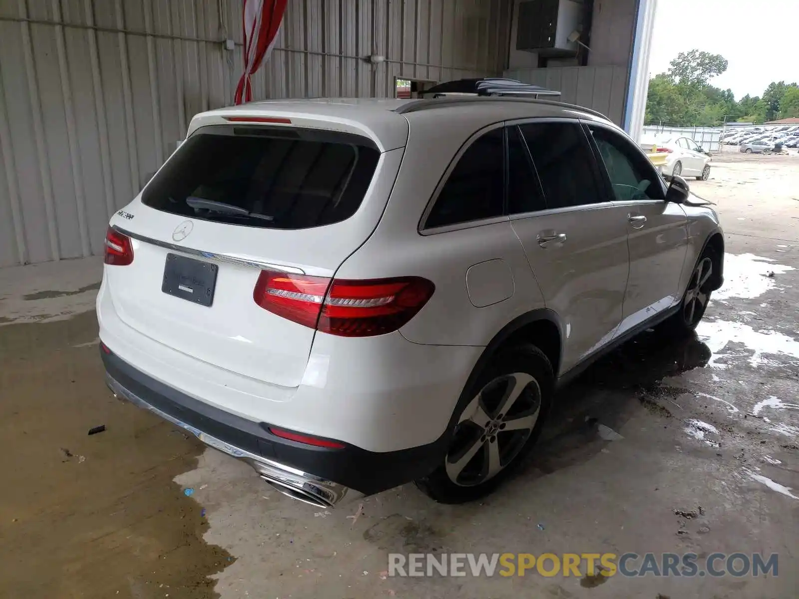 4 Photograph of a damaged car WDC0G4JB5KF609467 MERCEDES-BENZ GLC-CLASS 2019