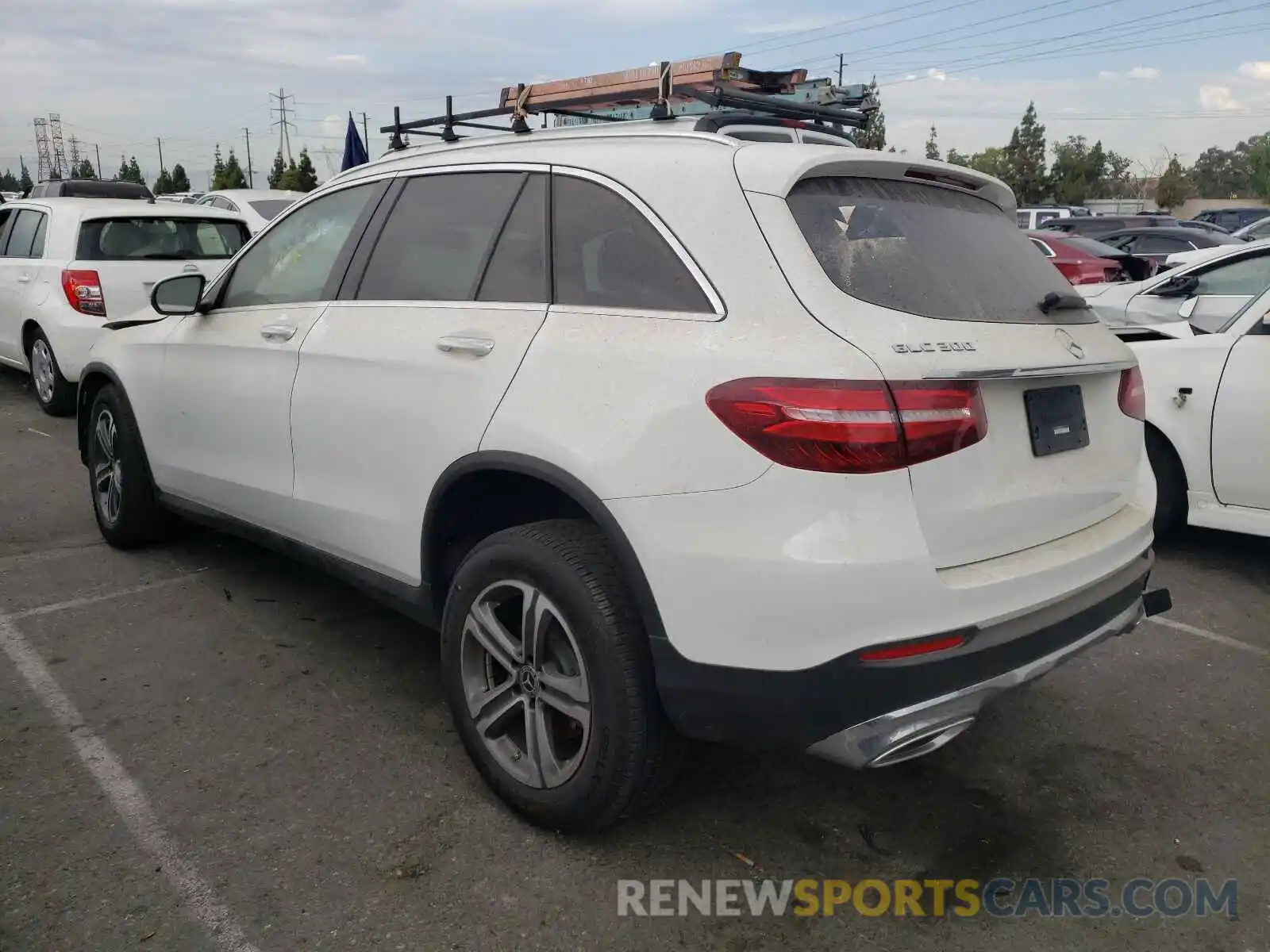 3 Photograph of a damaged car WDC0G4JB5KF613082 MERCEDES-BENZ GLC-CLASS 2019