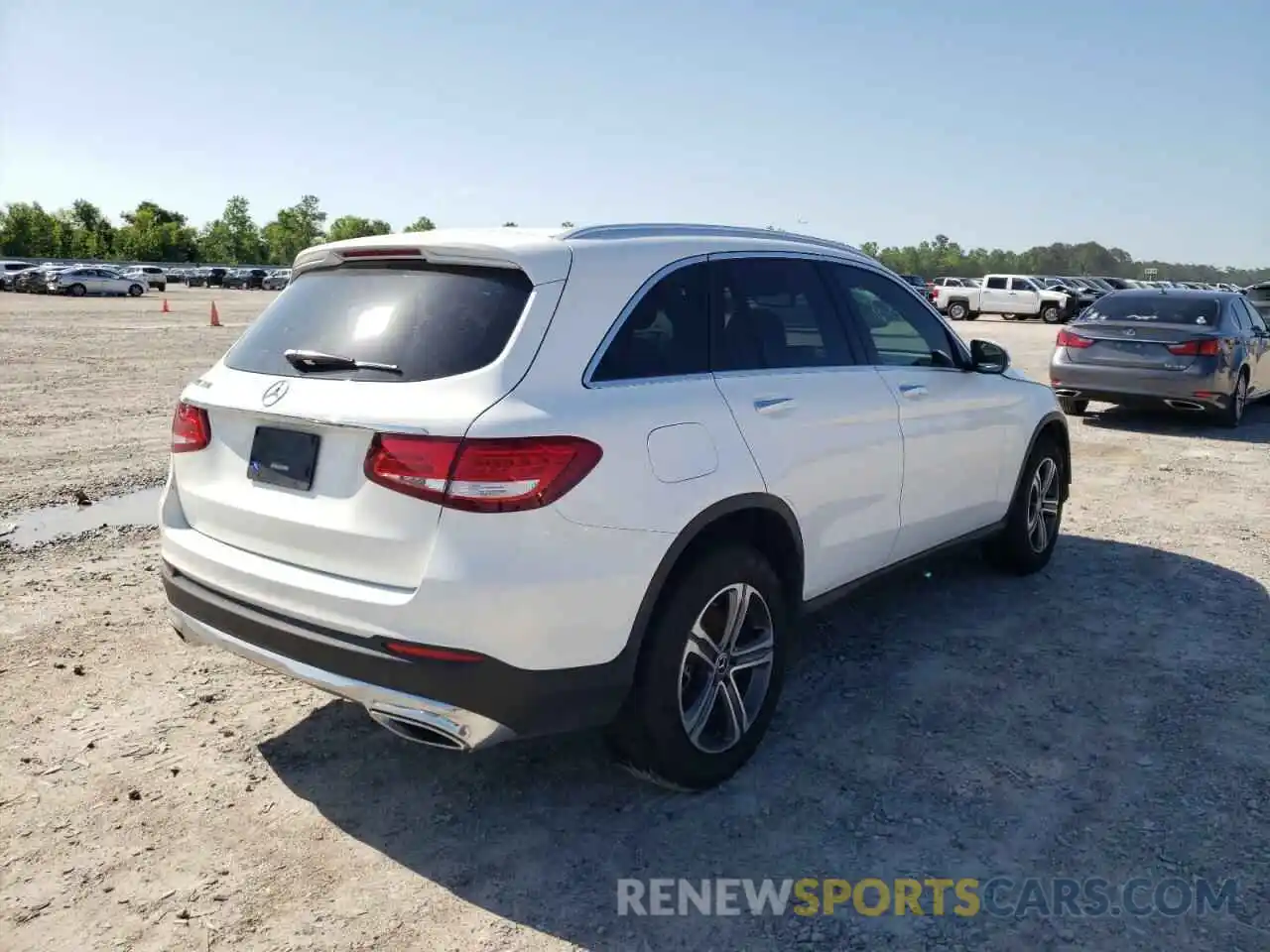 4 Photograph of a damaged car WDC0G4JB5KV132383 MERCEDES-BENZ GLC-CLASS 2019